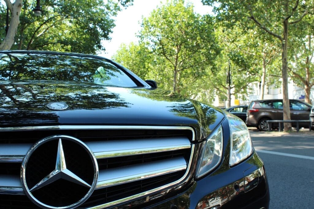 Mercedes Benz Windshield Replacement